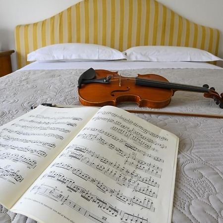 Violinist'S House Apartment Sorrento Exterior photo